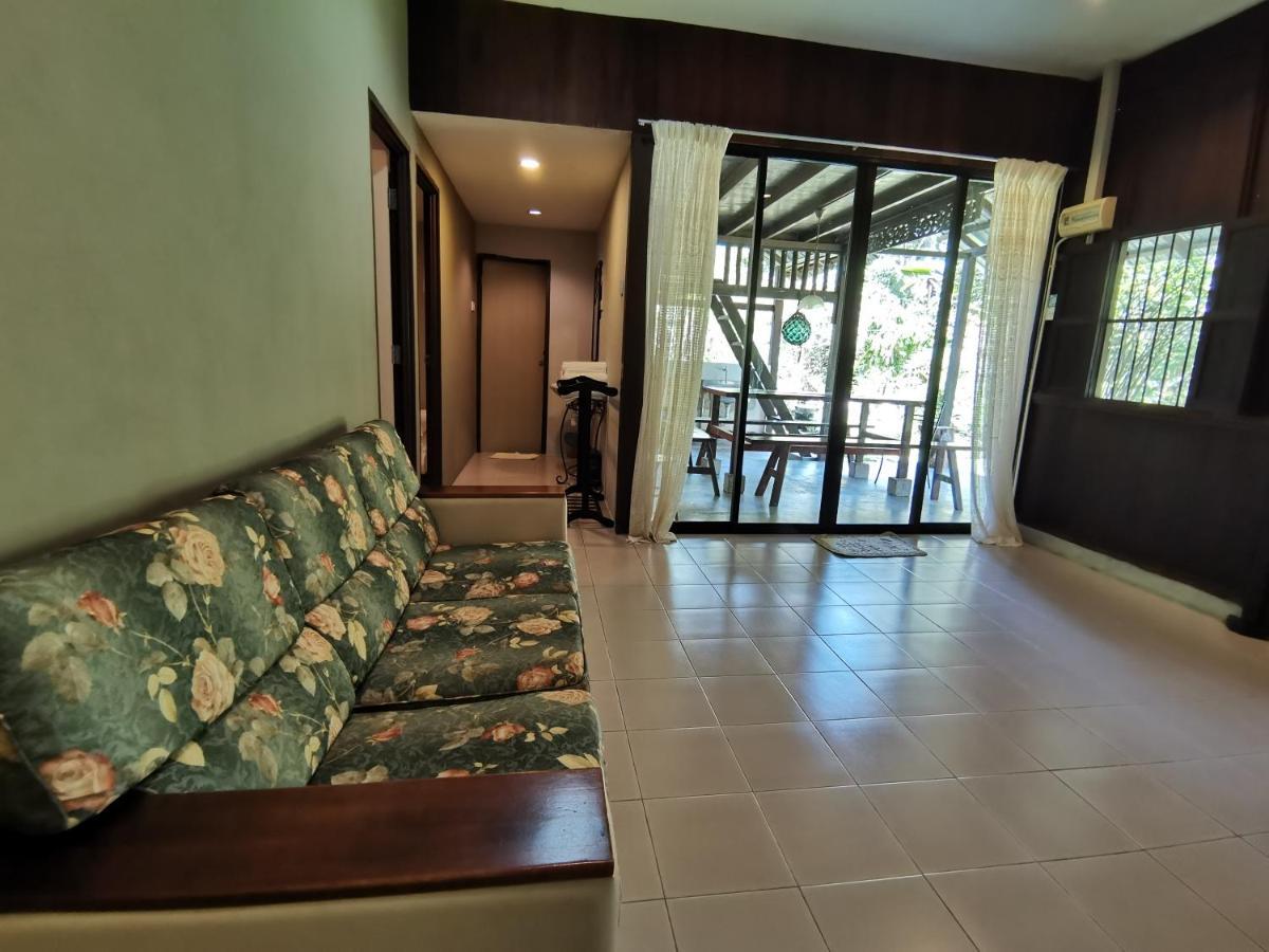 Nature Fruit Farm - Private Estate Balik Pulau Exterior photo